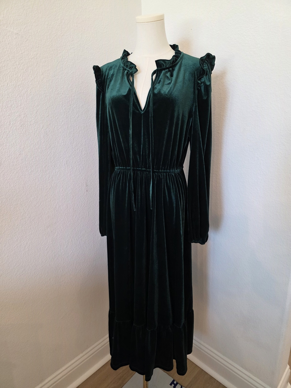 Baltic Born Emerald Green Velvet Long Sleeve Midi Dress - Picture 3 of 7